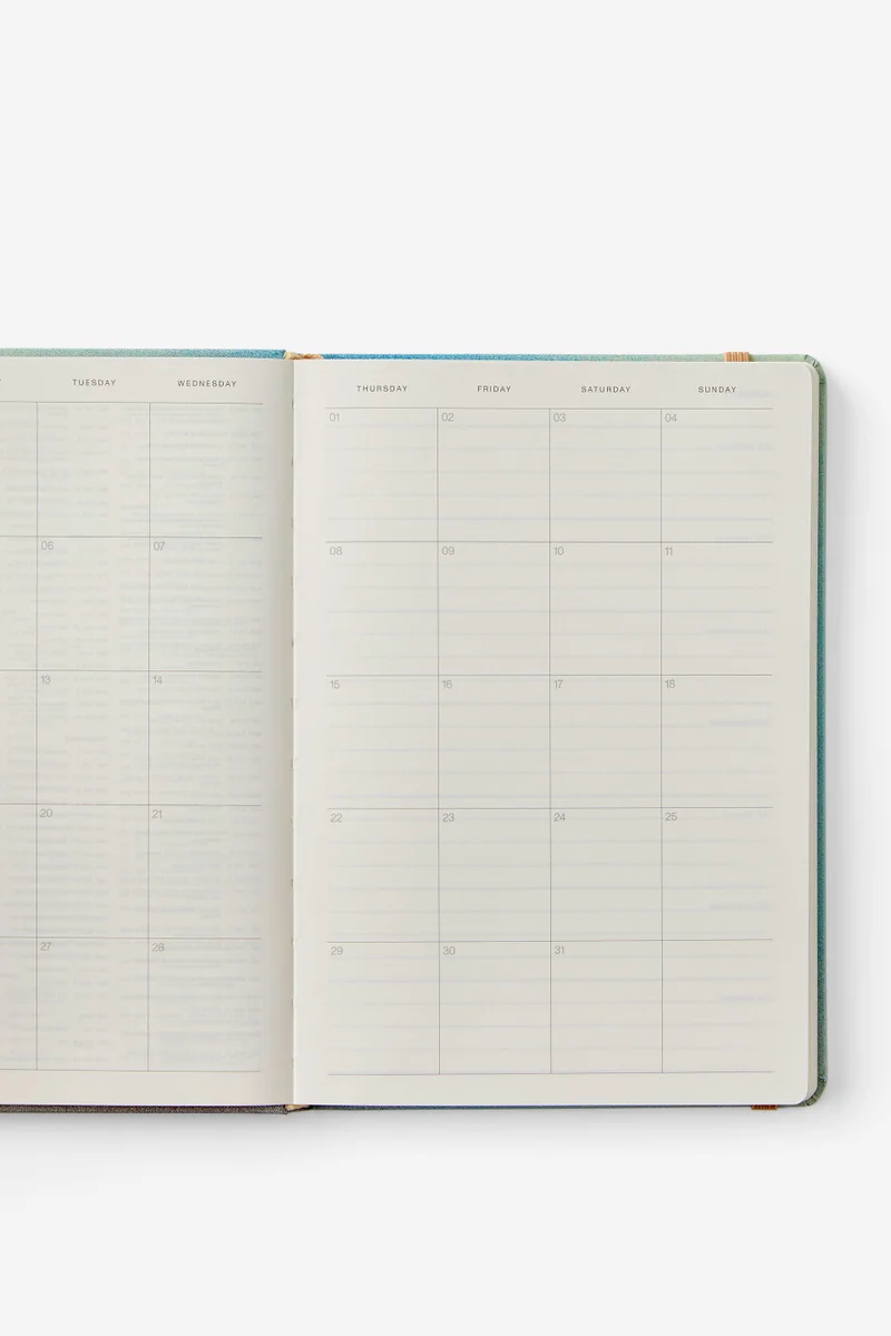 تايبو دفتر يوميات أسبوعي  بغلاف مقوى بتصميم مترو لعام