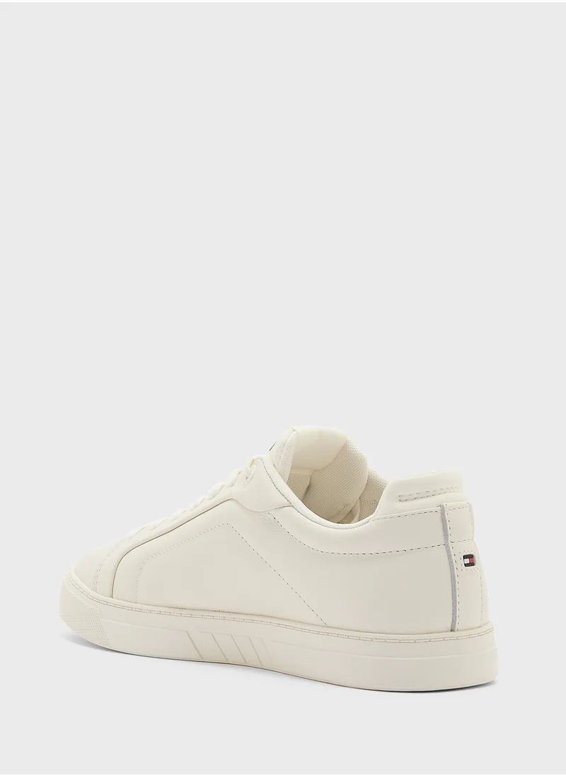 TOMMY HILFIGER Logo Detail Lace Up Low Top Sneakers