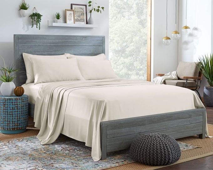100 ORGANIC EUCALYPTUS BED SHEETS QUEEN SIZE 4 PIECE SET TENCEL LYOCELL SILKY SOFT SMOOTH BREATHABLE 16 INCH DEEP POCKETS 1 FITTED 1 FLAT 2 PILLOWCASES QUEEN IVORY