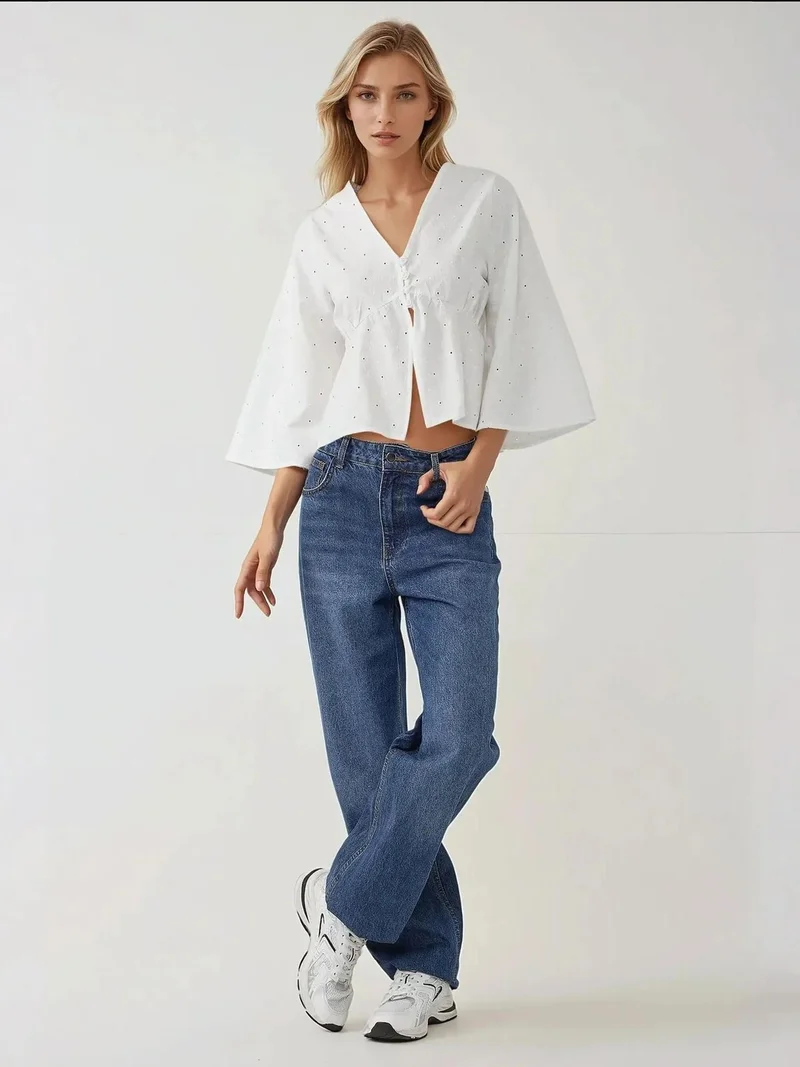 زوبعة بلوزة قصيرة بياقة على شكل حرف  ورباط مزخرف