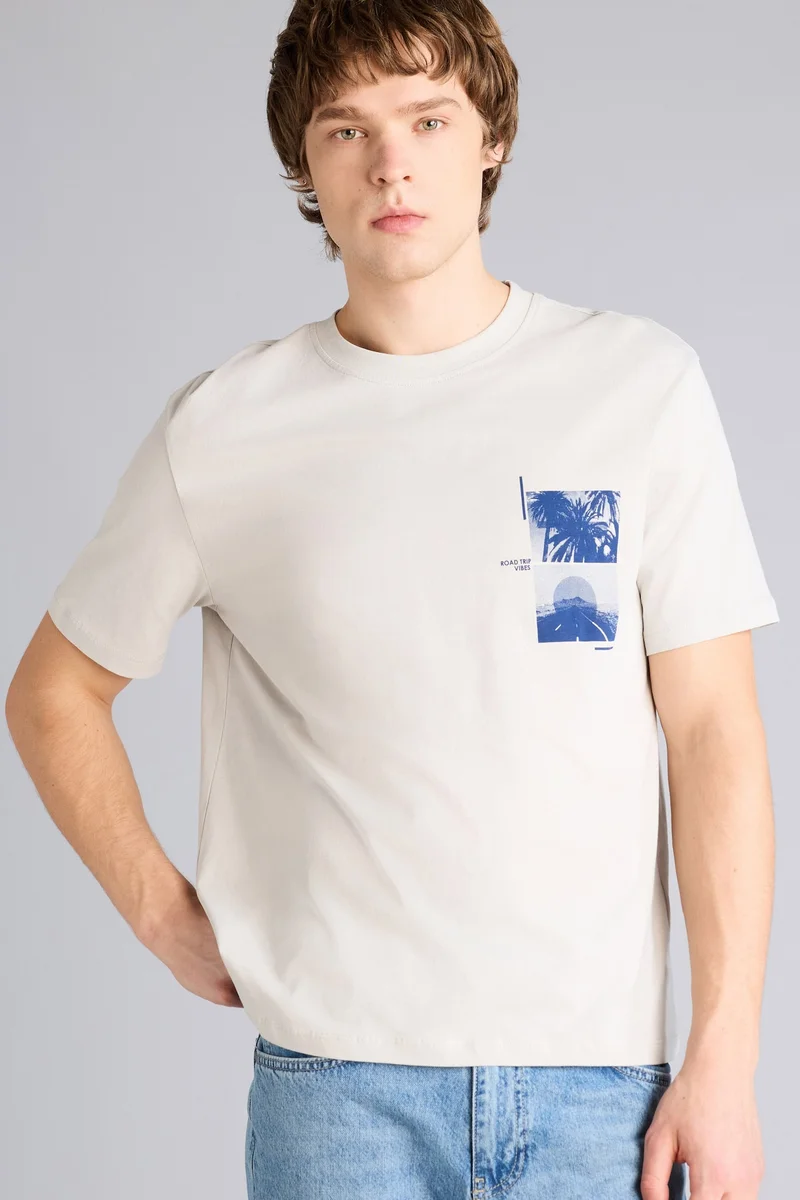 ديفاكتو Regular Fit Printed Short Sleeve T-Shirt
