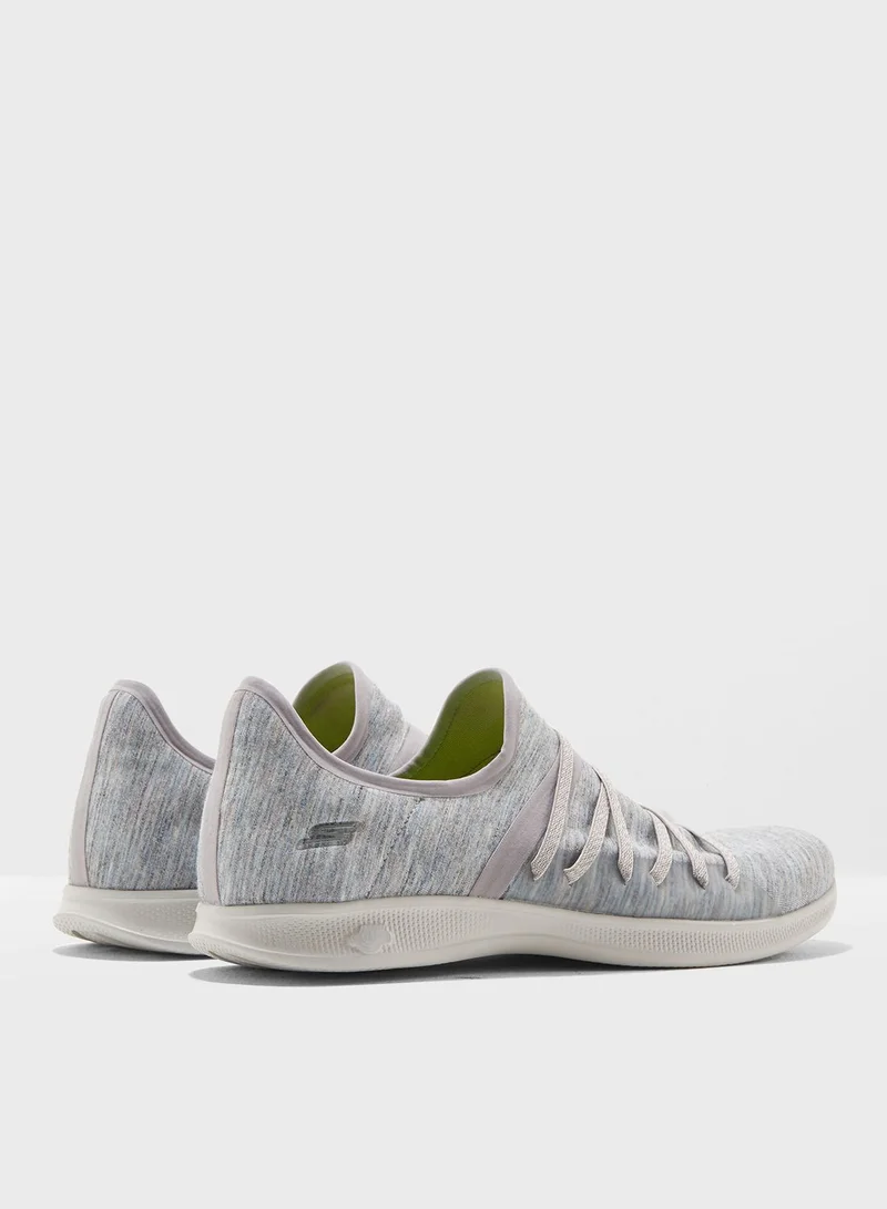 SKECHERS Go Step Lite - Strived