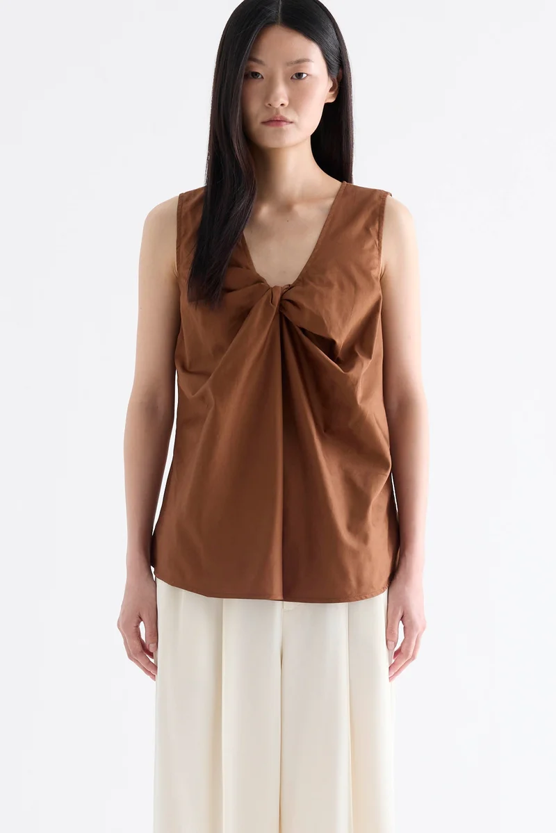 The Editor's Market Kai Twist-Front Top