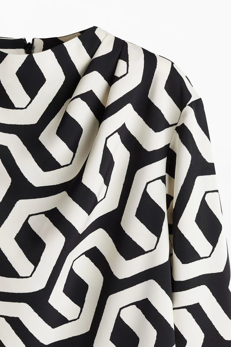 اتش اند ام بلوزة من التويل