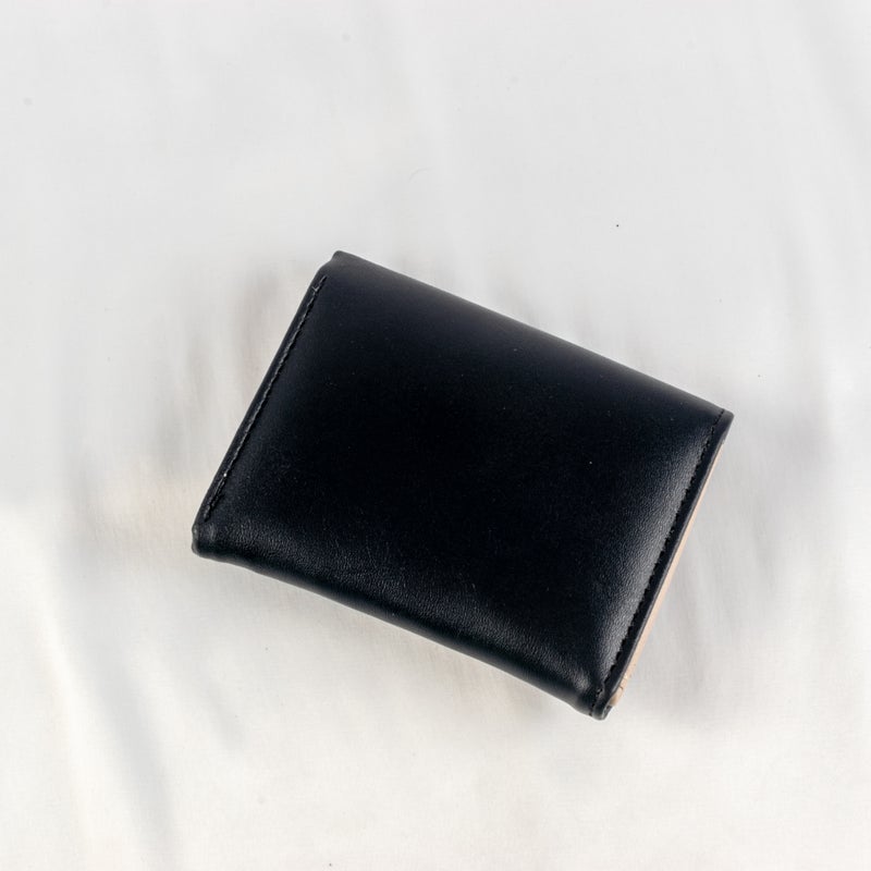 محفظة وحاملة بطاقات جلد أسود تحتوي على جيوب متعددة للنقود والبطاقات - Image 2