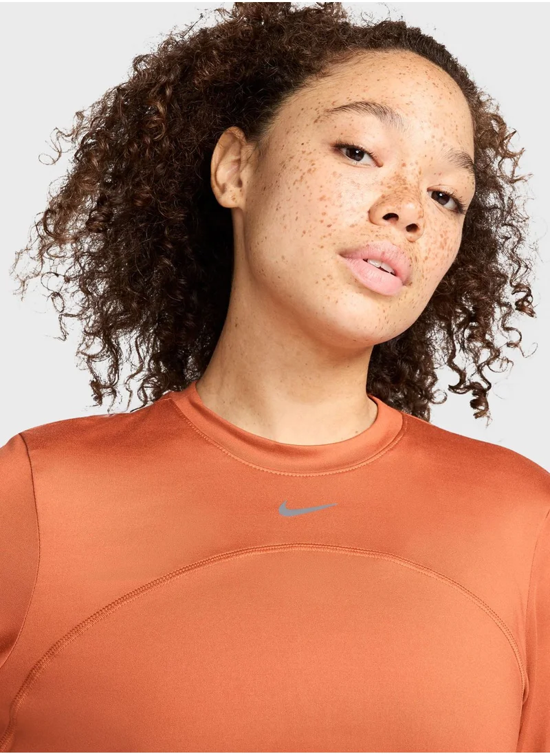 Nike Dri-Fit Swift Element Crew T-Shirt