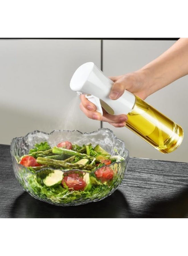 كازادورا زجاجة بخاخ الزيت من CAZADORA بسعة 200 مل، مناسبة للمقلاة الهوائية والطبخ اليومي، تصميم أنيق بلون أبيض مع زجاج شفاف يتيح رؤية مستوى الزيت بسهولة، تعمل بنظام ضخ يدوي بدون غاز، مما يجعلها آمنة وصديقة للبيئة وصالحة لجميع أنواع الزيوت مثل زيت الزيتون وزيت دوار الشمس وزيت السمسم، مزودة بفوهة رش دقيقة تمنع التسرب وتوزع الزيت بشكل متساوٍ، تساعد على التحكم في كمية الزيت المستخدمة لتقليل الدهون، تصميم مانع للانزلاق وسهل الإمساك، قابلة لإعادة التعبئة وسهلة التنظيف، مثالية للشوي والسلطات والطهي داخل المطبخ أو أثناء التخييم والرحلات، تدمج بين الشكل العصري والأداء العملي، إضافة مثالية لأي مطبخ حديث يحرص على الطهي الصحي والمتوازن. - Image 1