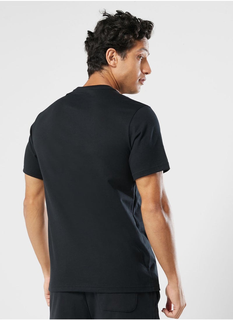 CONVERSE - Standard Fit Center Front Large Logo Star T-Shirt - Image 1
