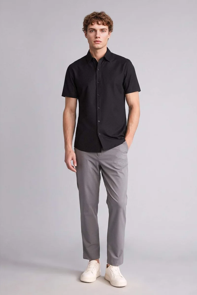 ديفاكتو Slim Fit Short Sleeve Shirt
