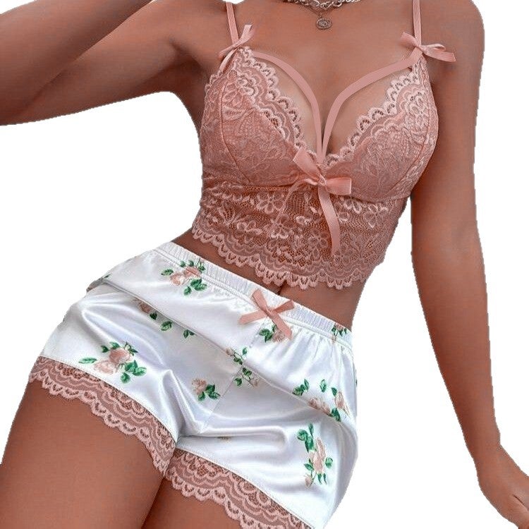 طقم لانجيري نسائي من الدانتيل والساتان بقميص علوي وشورت للنوم والملابس المنزلية - Image 5