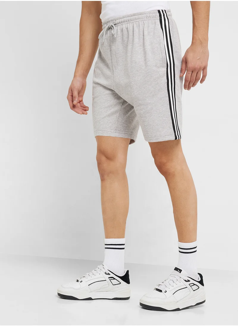 سفنتي فايف بيسيكس Essential Shorts