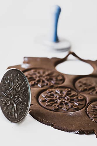 Nordic Ware Starry Night Cast Cookie Stamps, 3-inch rounds, Silver - Image 4