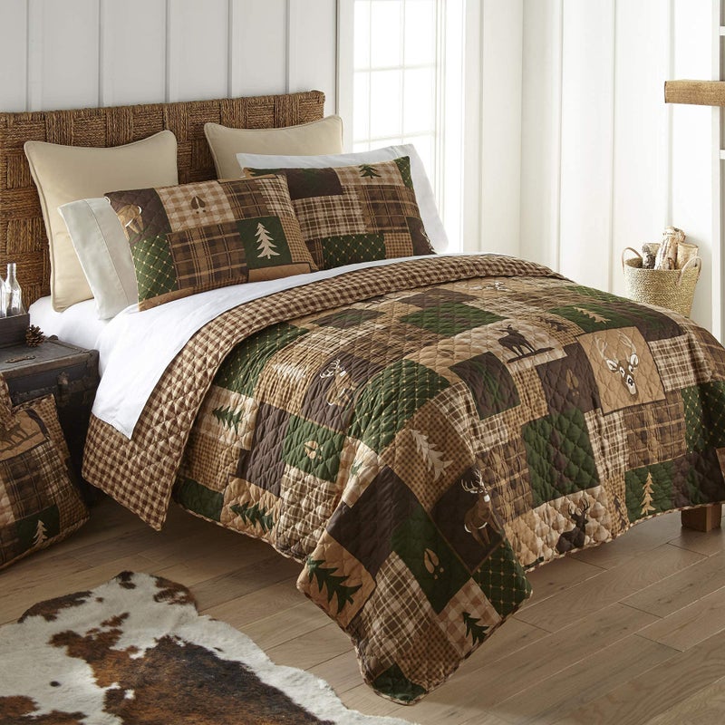 Donna Sharp Full/Queen Bedding Set - 3 Piece - Green Forest Lodge Quilt Set with Full/Queen Quilt and Two Standard Pillow Shams - Fits Queen Size and Full Size Beds - Machine Washable - Image 4