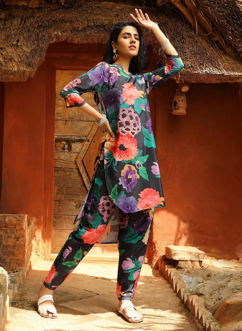 QISSA Women's Midnight Black Botanical Cluster Kurti With Trousers