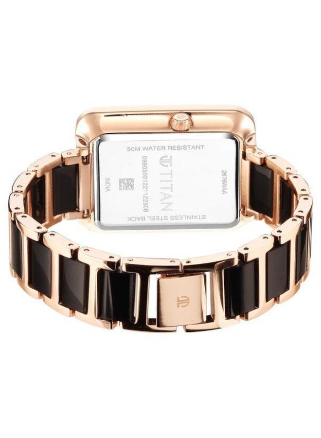 TITAN Wander Quartz Analog Two Toned Black & Blue Mother of Pearl Dial Two Toned Black & Rose Gold Metal Strap Watch for Women - 2676WD01 - Image 5