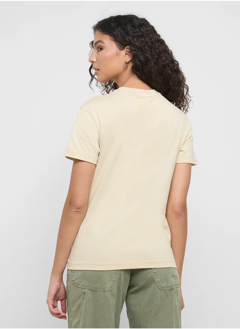 كالفن كلاين Logo Crew Neck T-Shirt