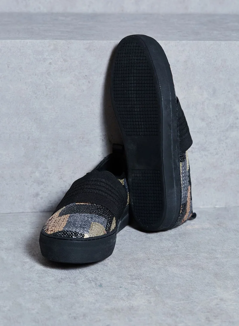 eeight Abioye Flatform Slip Ons