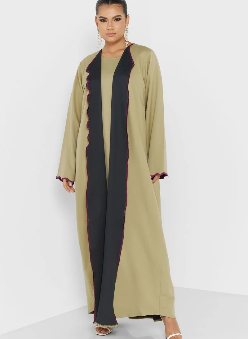 hayas closet Contrast Front And Sleeves Detail Abaya