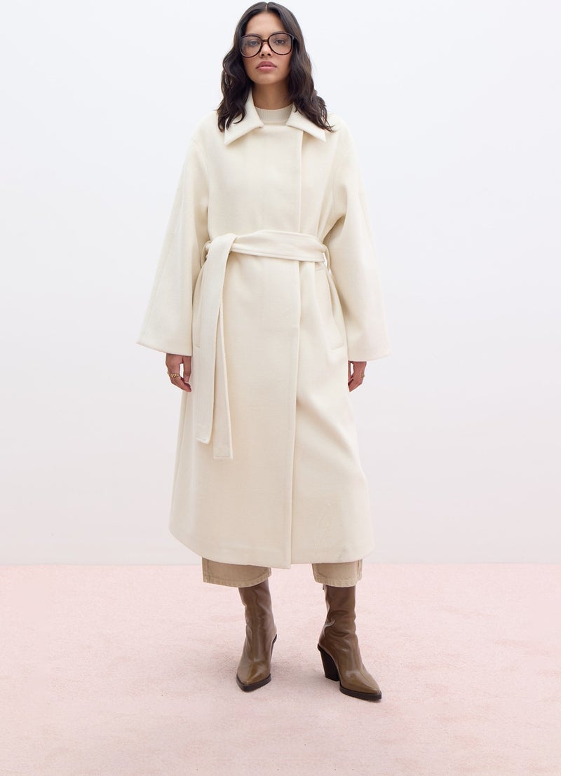 Manuka Plain Closure Cashmere Coat Ecru  - Image 3