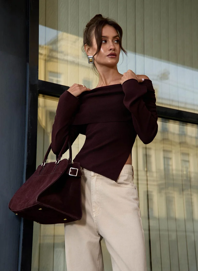 Lichi Knitted jumper with open shoulder line