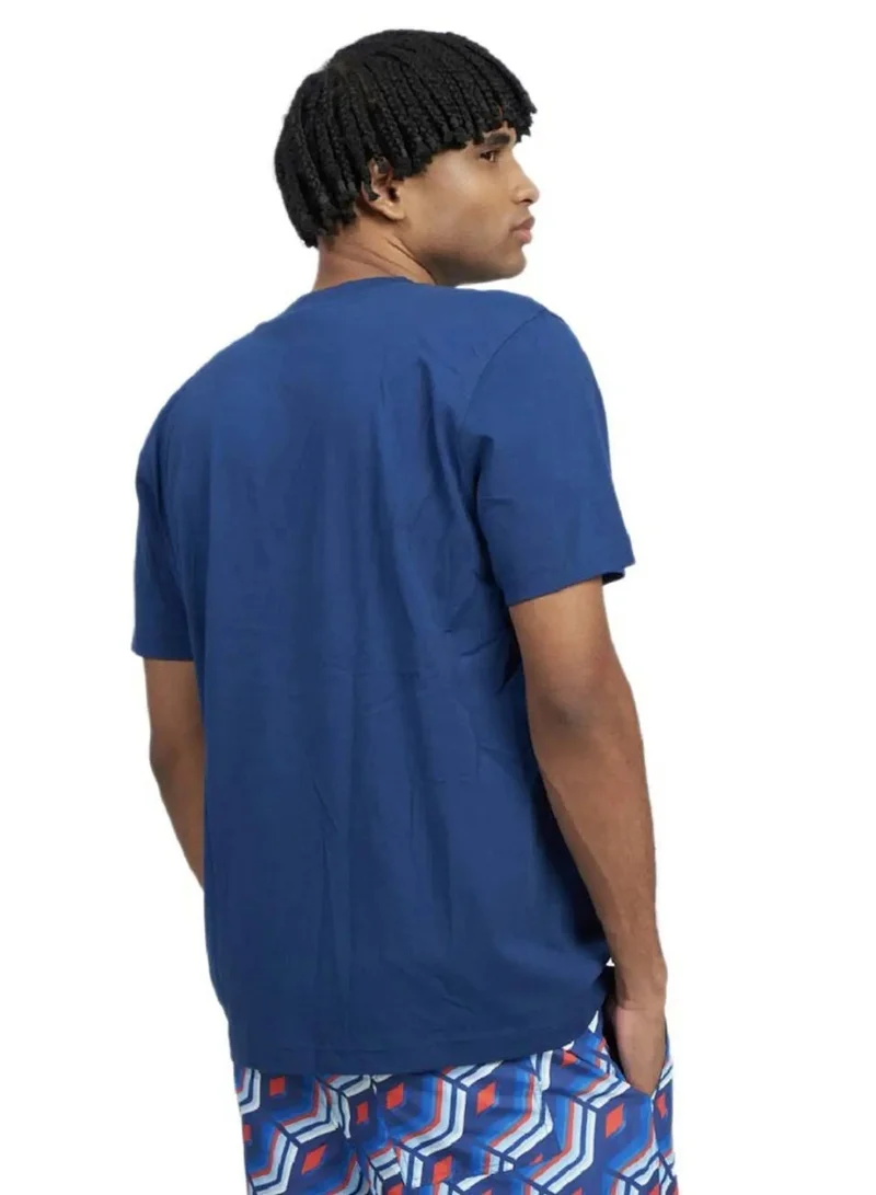 امبرو تيشيرت بتصميم مربع بلون متدرج