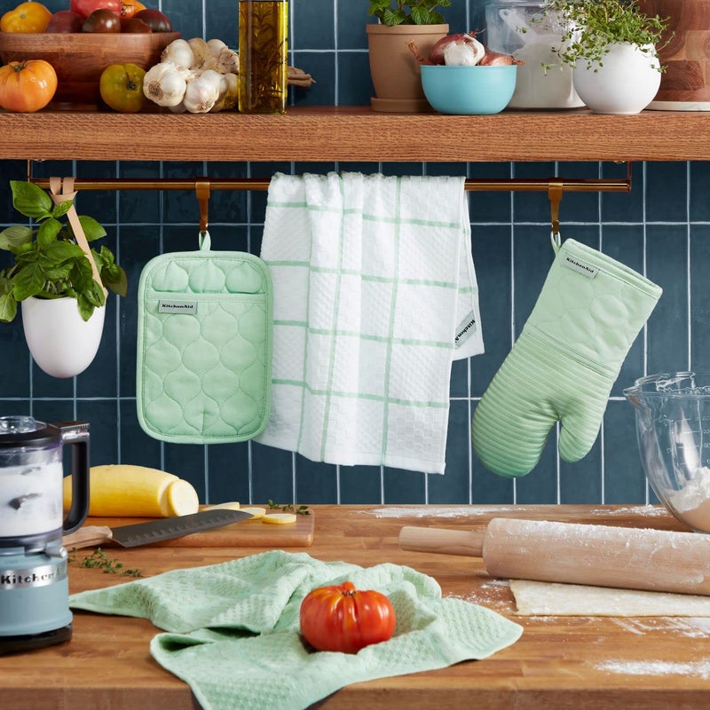KITCHENAID Quilted Cotton Terry Cloth Oven Mitt, Pot Holder, Kitchen Towel 4-Pack Set, Heat Resistant, Silicone Grip, 16"x26", 7"x13" & 7"x10", Pistachio - Image 2