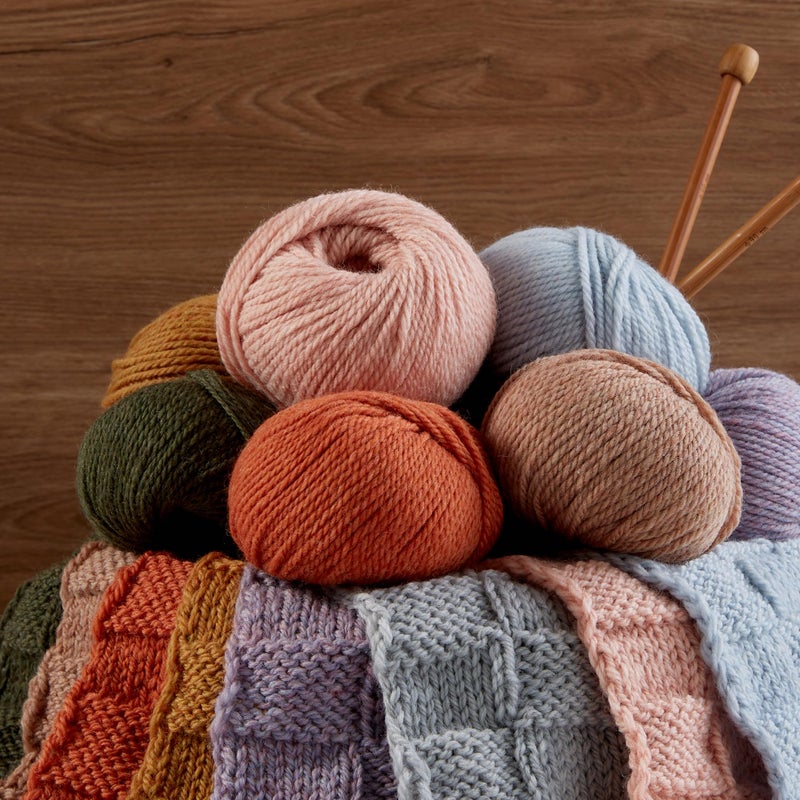 Gisimo 100% Merino Wool Yarn, 3-Ply Luxurious and Soft Yarn for Hand Knitting & Crocheting (Amber, 1Ball) - Image 5