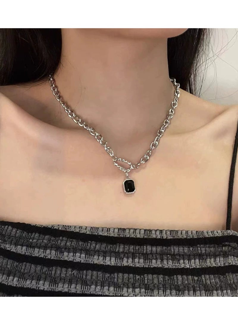 Goolsky Minimalist Black Gemstone Pendant Necklace for Women – Dainty Sweet-Cool Style, High-End Simple Clavicle Chain Jewelry  - Image 1