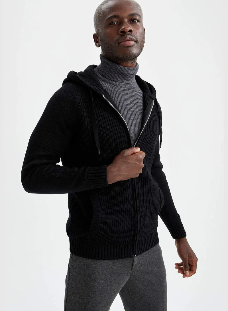 ديفاكتو Basic Zippered Hooded Cardigan