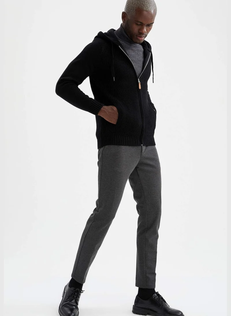 ديفاكتو Basic Zippered Hooded Cardigan