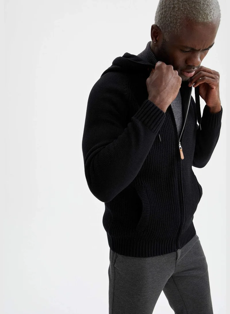 ديفاكتو Basic Zippered Hooded Cardigan