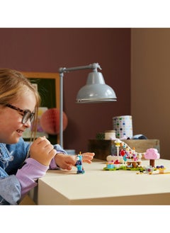 LEGO 77046 عيد ميلاد جوليان في أنيمال كروسنج لعبة بناء إبداعية للأطفال، فكرة هدية فنية مع دمية حصان من سلسلة ألعاب الفيديو، هدية عيد ميلاد للفتيات والفتيان الذين تتراوح أعمارهم بين 6 أعوام وما فوق (170 قطعة)  - Image 4