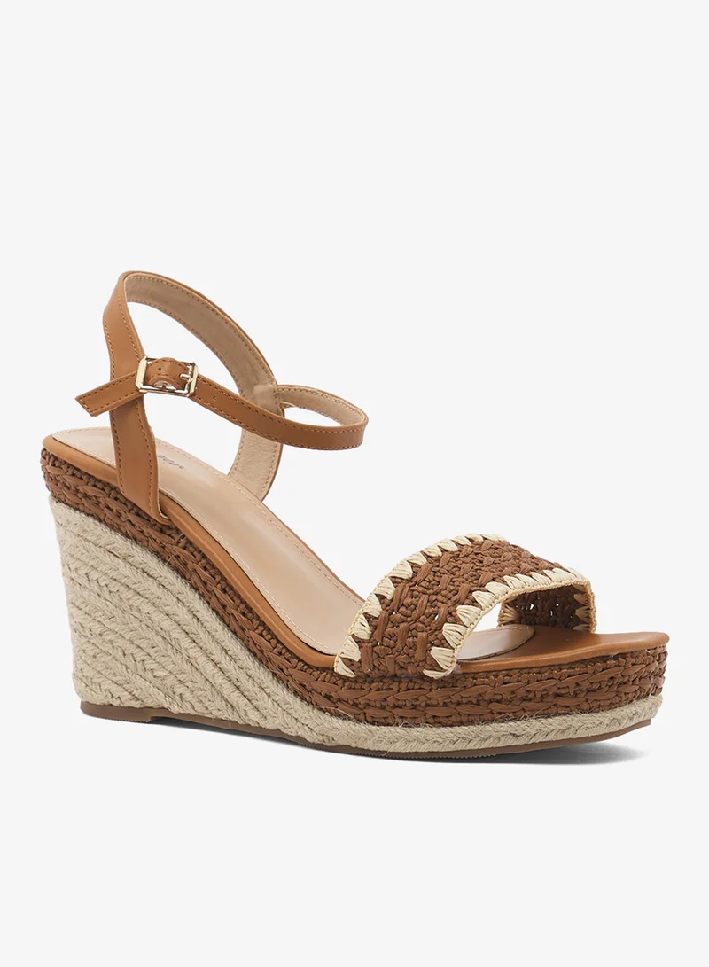 جينجر صنادل بكعب إسفيني بحزام للكاحل