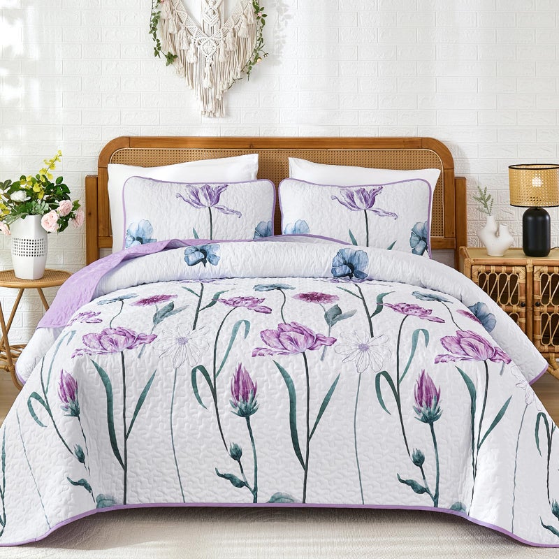 WONGS BEDDING طقم لحاف وونغز بيدينغ الأرجواني بحجم كينغ، 3 قطع، طقم غطاء سرير مزين بنقوش زهور أرجوانية فاتحة، طقم أغطية سرير خفيف الوزن بنمط ريفي ربيعي لطيف بنقوش نباتية (104 بوصة × 90 بوصة) - Image 1