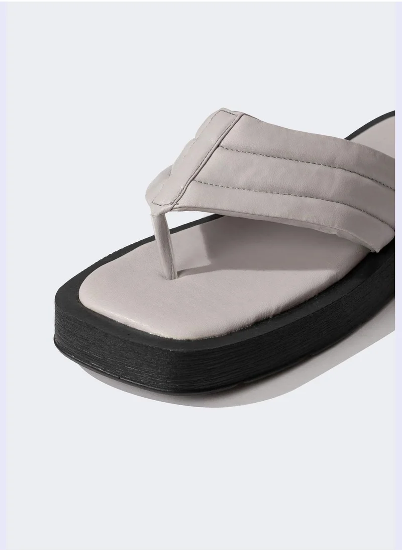 DeFacto Flat Sole Flip Flop
