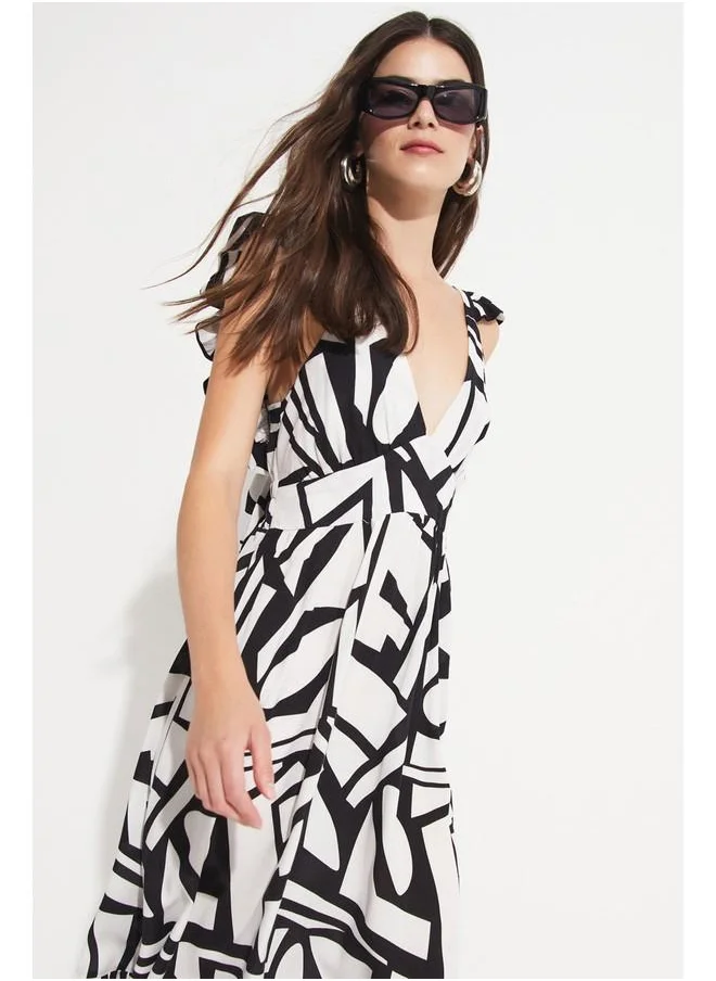 جون June Women Viscose Patterned V-Neck Dress Black - White