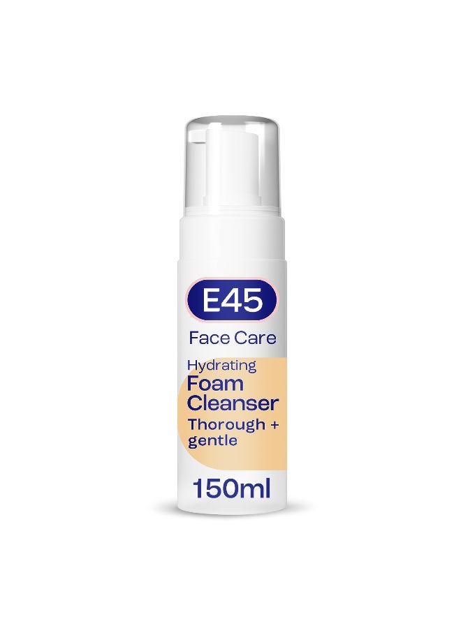 E45 Foaming Face Wash - Daily Cleanser for Dry & Sensitive Skin - Gentle Makeup Remover - Softens Skin & Controls Oil - Skincare for Women & Men, 150ml