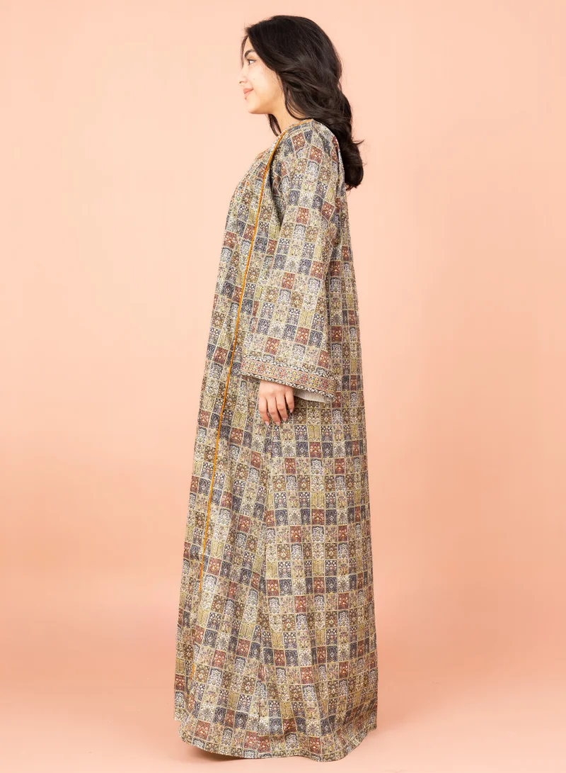 اكسا جلابية عصرية مطرزة IN061