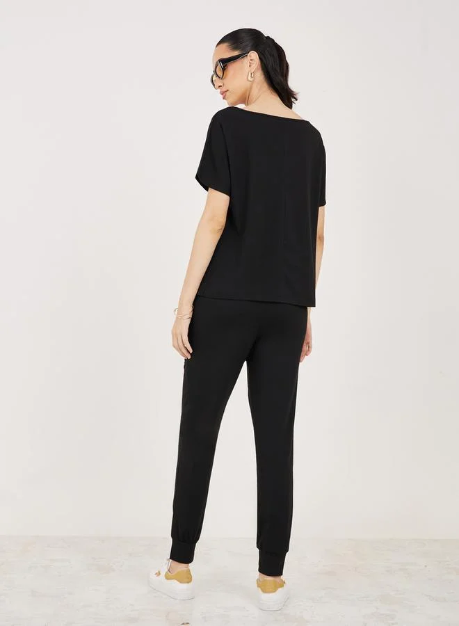 تايك تو Solid Boat Neck Short Sleeve T-Shirt & Pants Co-Ords