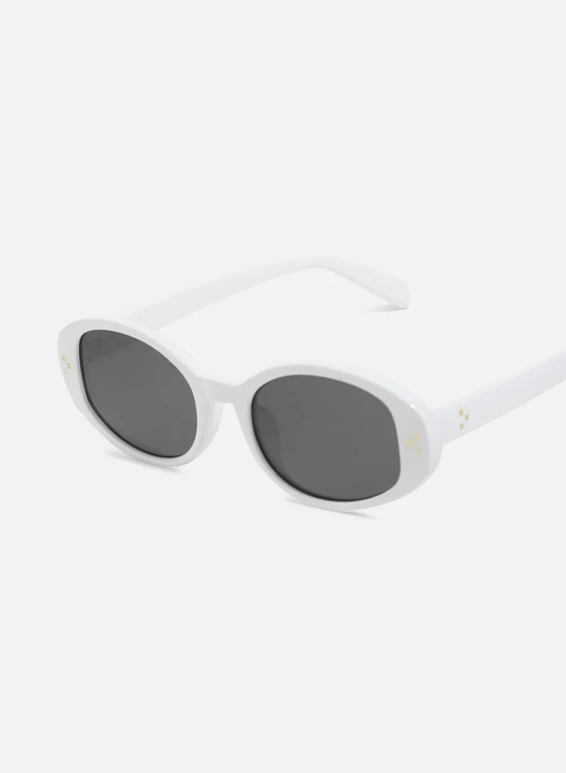 Haute Sauce Solid Oval Sunglasses - White