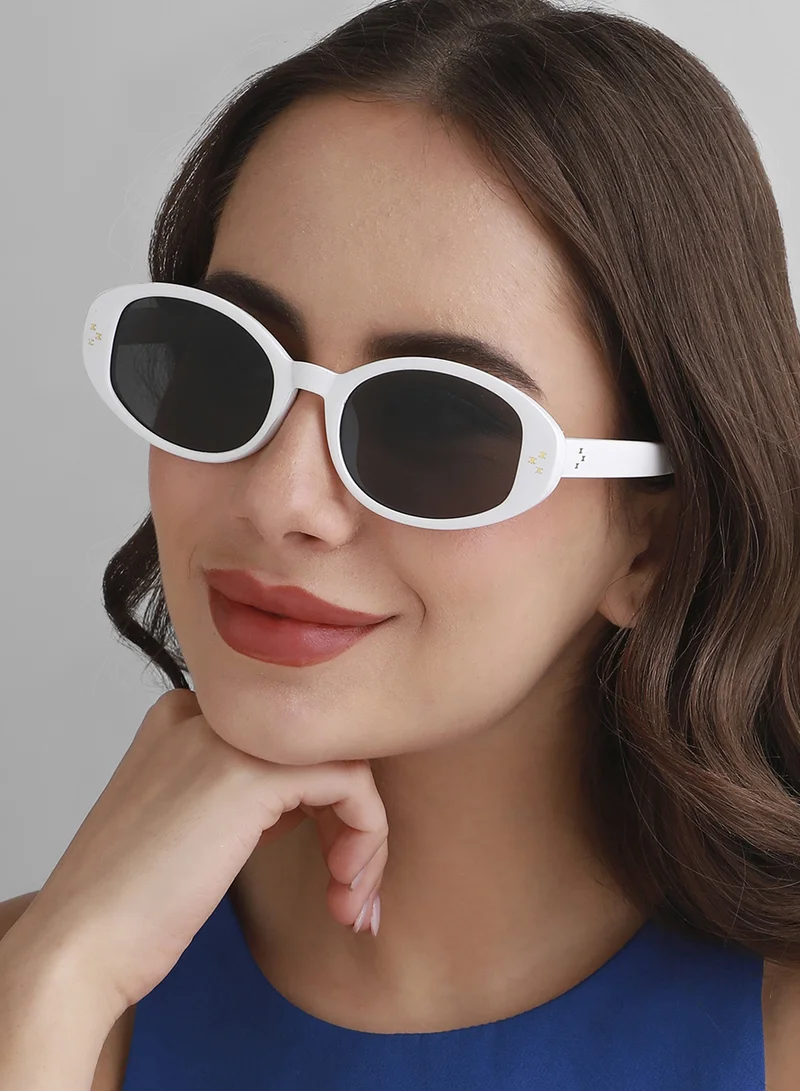 Haute Sauce Solid Oval Sunglasses - White