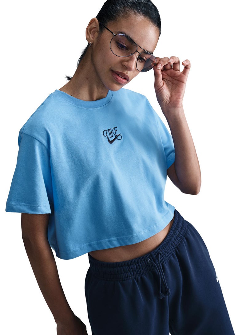 نايكي تيشيرت نسائي قصير - Image 1