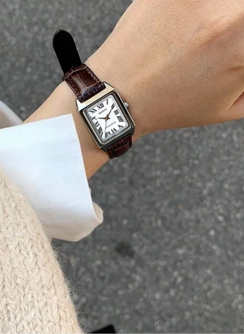 كاسيو CASIO الرومانية 30 متر مقاوم للماء الحركة الكوارتز حزام من الجلد الساعات اليابانية الكورية الساعات النسائية لوحة بيضاء - Image 5