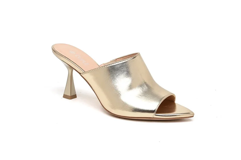 Cuple polished mid heel open-toe shoe