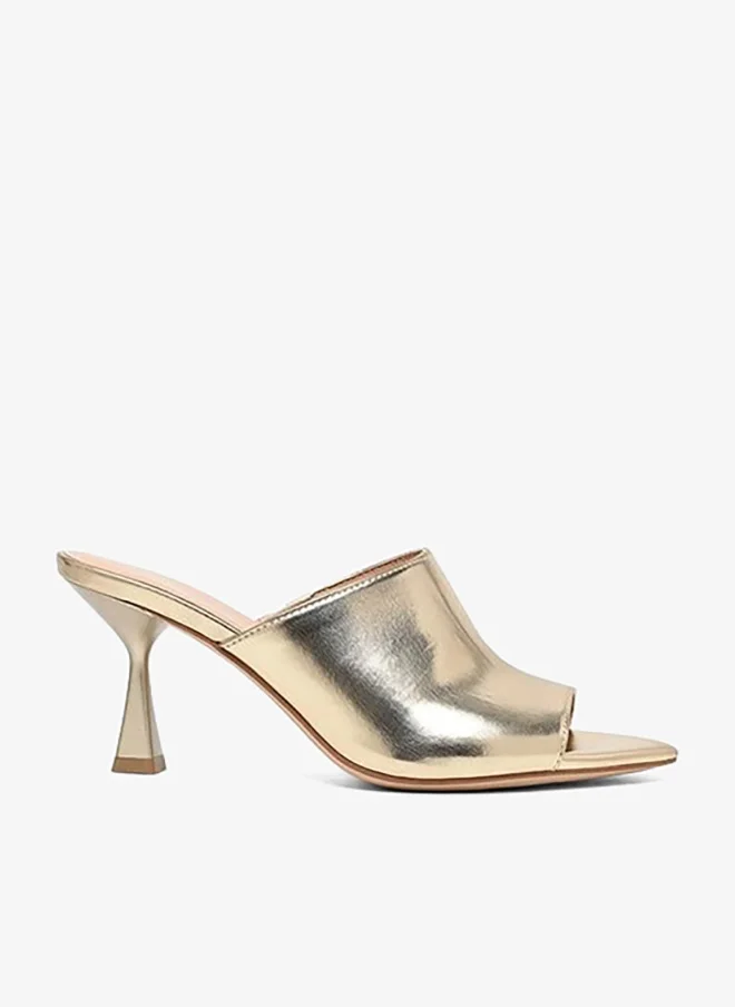 Cuple polished mid heel open-toe shoe