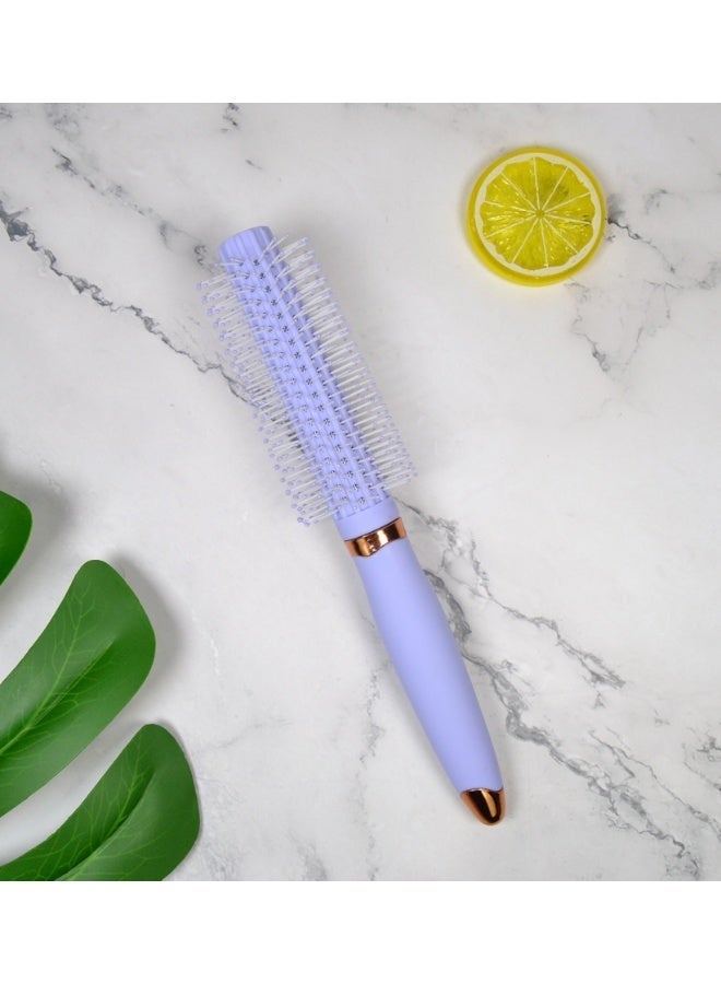 This curling brush is suitable for women. The round, quick-drying travel-sized brush is perfect for outings and won't damage hair. Suitable for all hair types. - Image 1