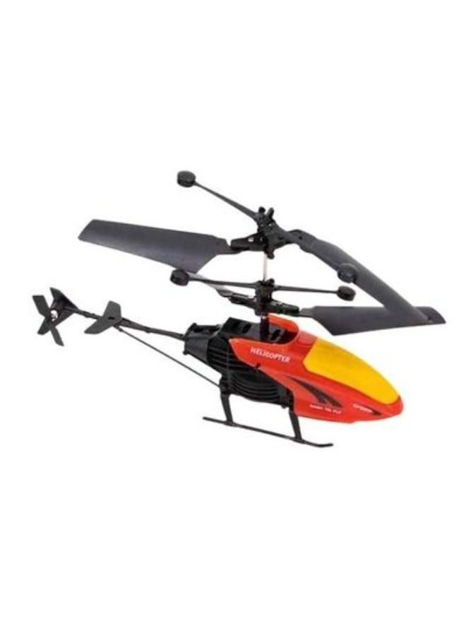 طائرة هليكوبتر تحلق مع جهاز التحكم عن بعد ن-ل-1802