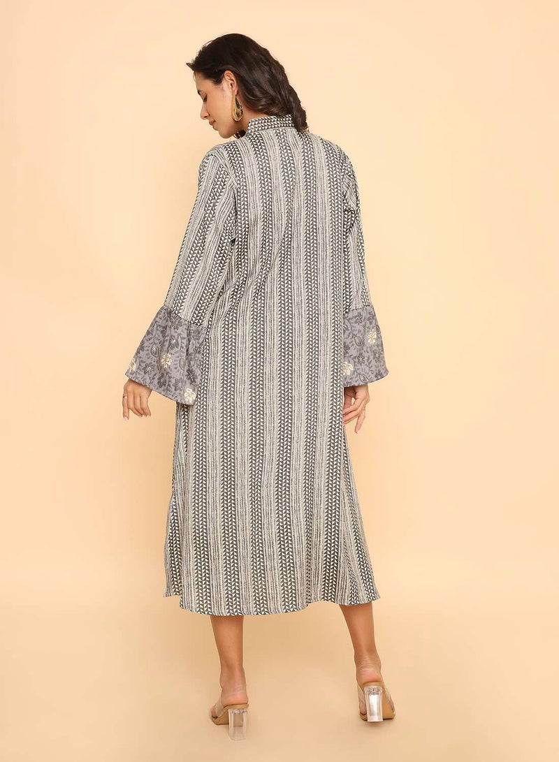 HANA & SARA Women's Muted Grey Floral & Geometric Print Jalabiya Dress - Image 2