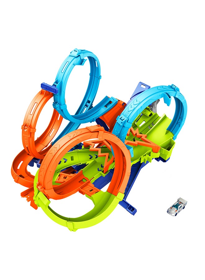 Hot Wheels مجموعة مسار سيارة لعبة مع 4 حلقات، منطقة تصادم ثلاثية، معزز موتور، تتfold للتخزين، مع سيارة لعبة بمقياس 1:64 - Image 1