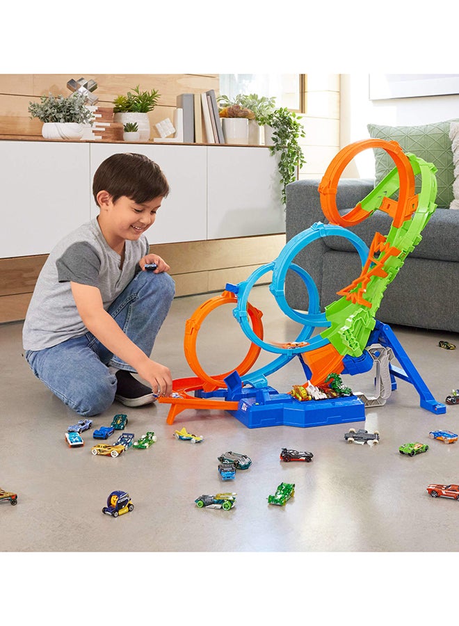 Hot Wheels مجموعة مسار سيارة لعبة مع 4 حلقات، منطقة تصادم ثلاثية، معزز موتور، تتfold للتخزين، مع سيارة لعبة بمقياس 1:64 - Image 2